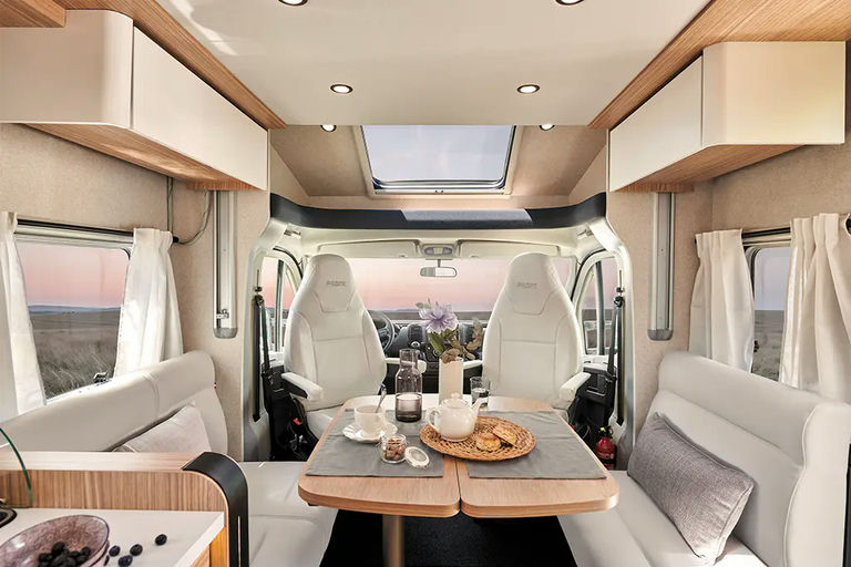 Pilote P720FC Evidence – salon