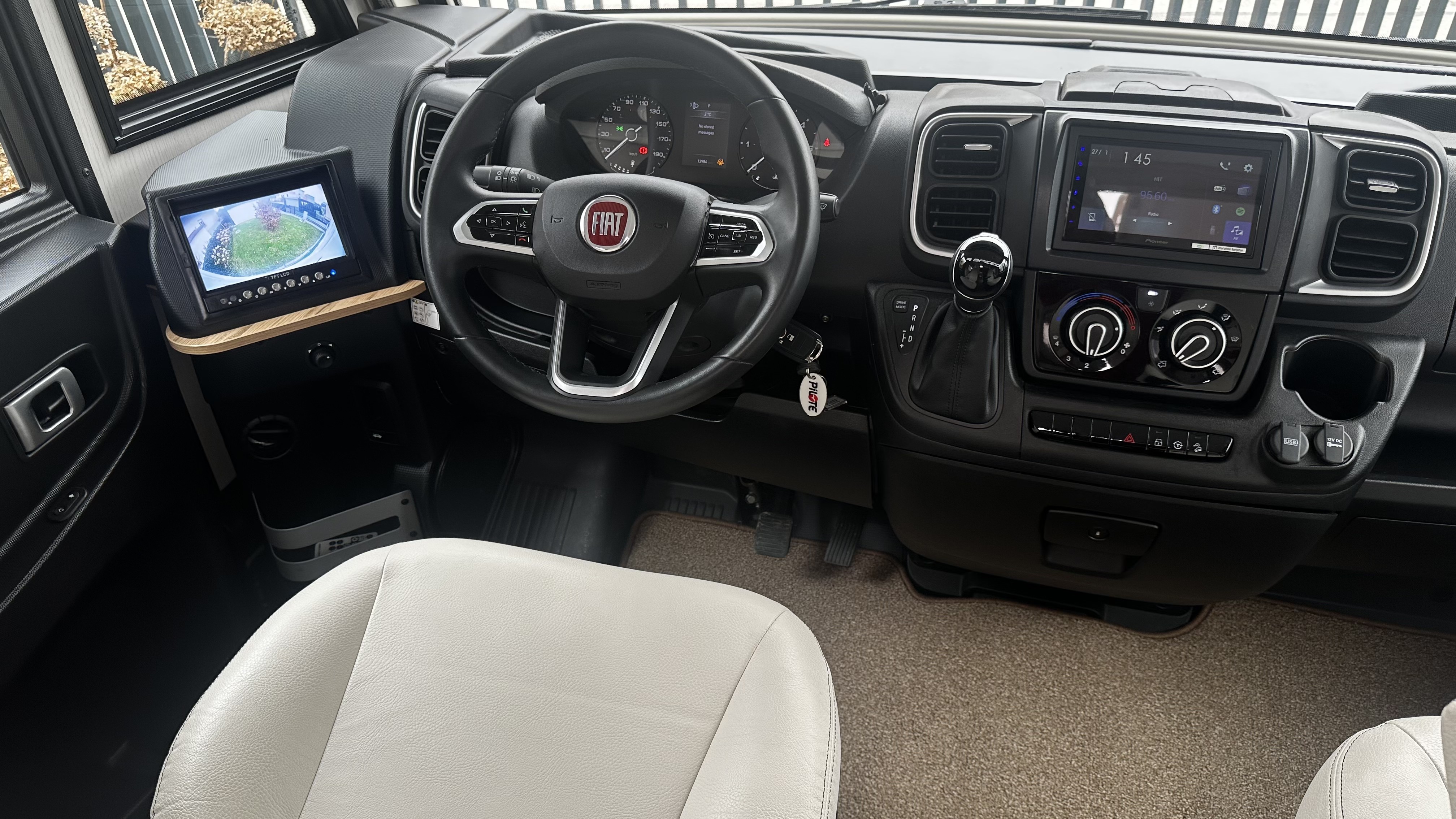 Pilote G720FC Expression – kabina